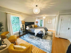 Historical Entertainer 3 Bedroom Townhouse AC PNW